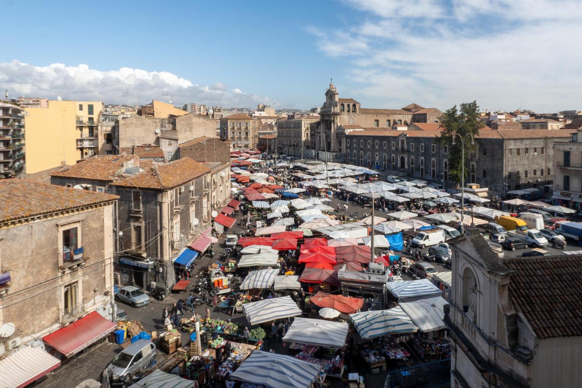 B&B I Miti Dell Etna Catania Centro Vicino Il Duomo エクステリア 写真